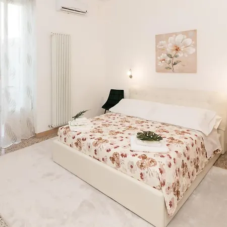 Civico 31 아파트 *